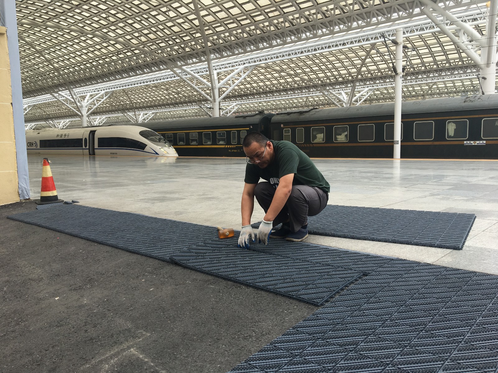 車(chē)站地墊